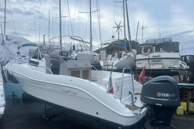 2011 Pacific Craft sun cruiser 815