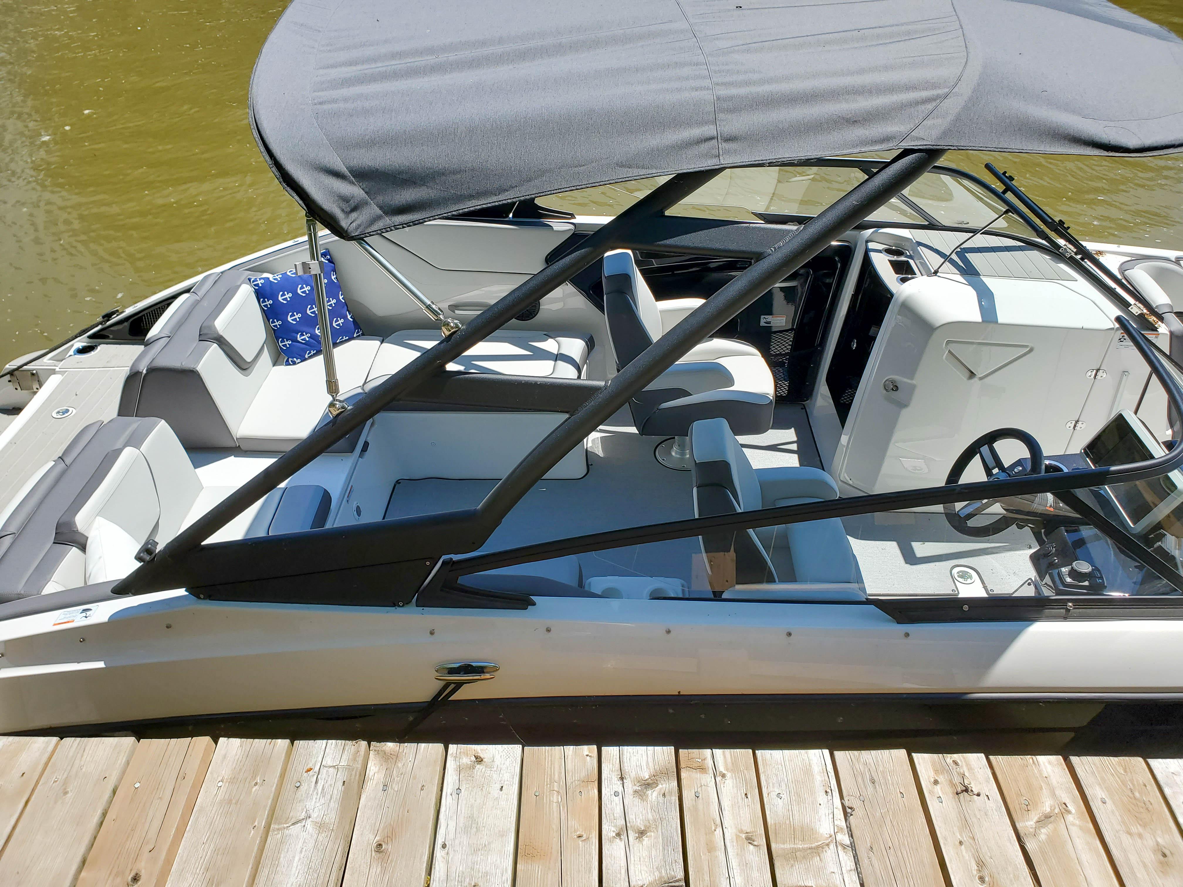 Bimini Top Glastron