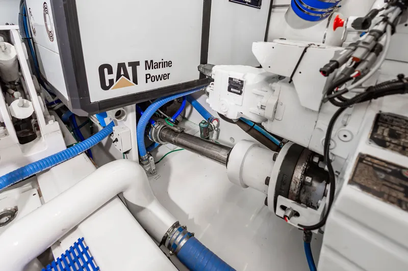 Privateer Yacht Photos Pics 