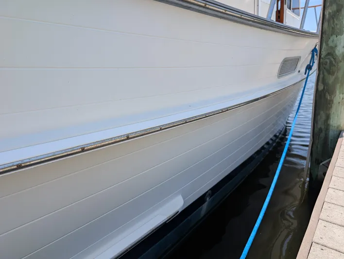 Monarch Yacht Photos Pics 