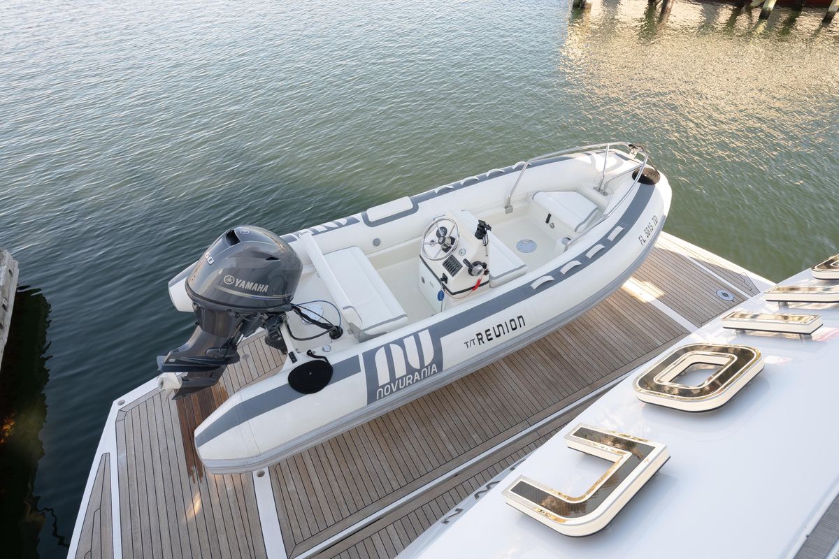 2019 Sunseeker 95 
