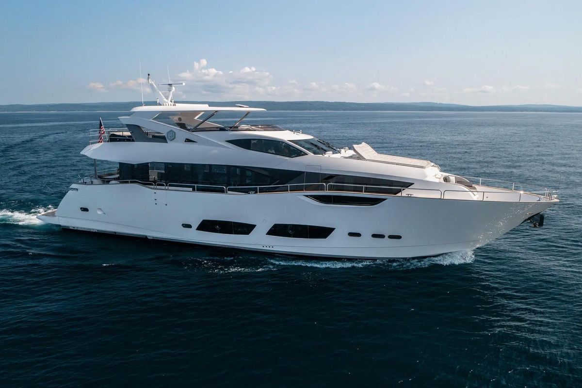 2019 Sunseeker 95 