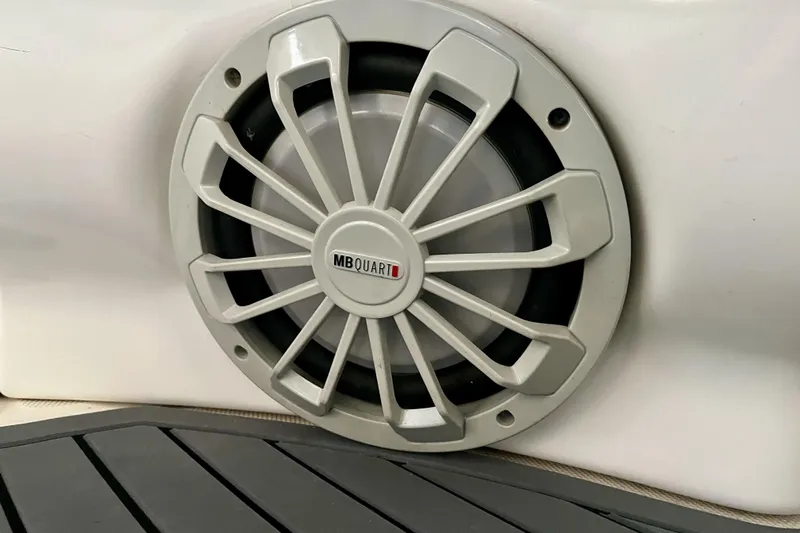  Yacht Photos Pics MB Quart speaker on 1999 Sea Ray Sundancer 460 boat, close-up view.