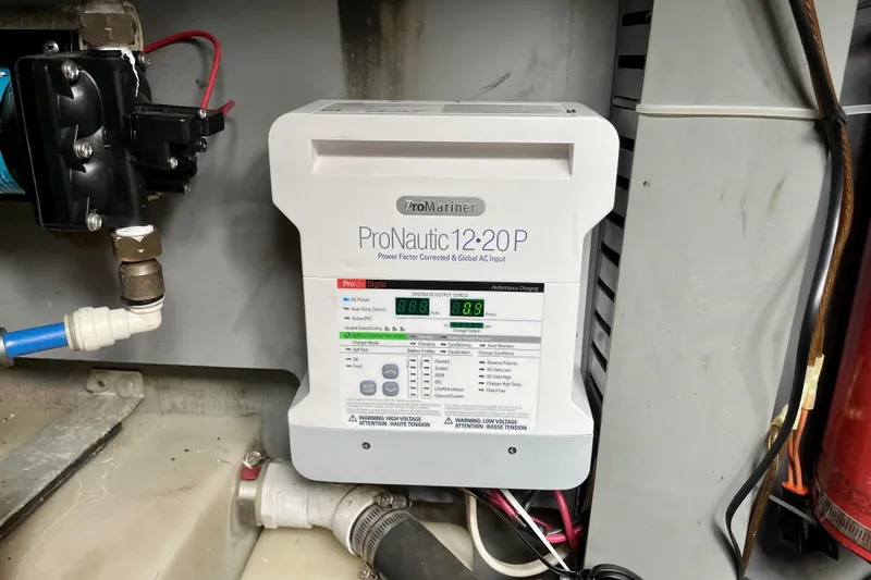  Yacht Photos Pics ProMariner ProNautic 12-20P charger in 1999 Sea Ray Sundancer 460 boat engine room.