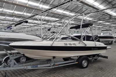2005 Sensation Yachts 1800