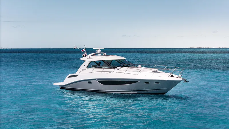 Atm Yacht Photos Pics 