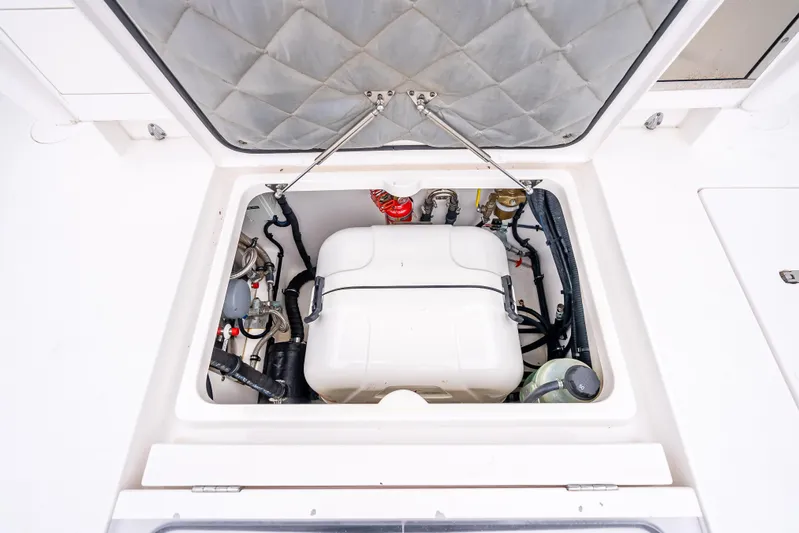 Swell Time Yacht Photos Pics 