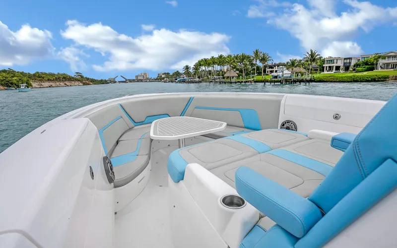 Swell Time Yacht Photos Pics 