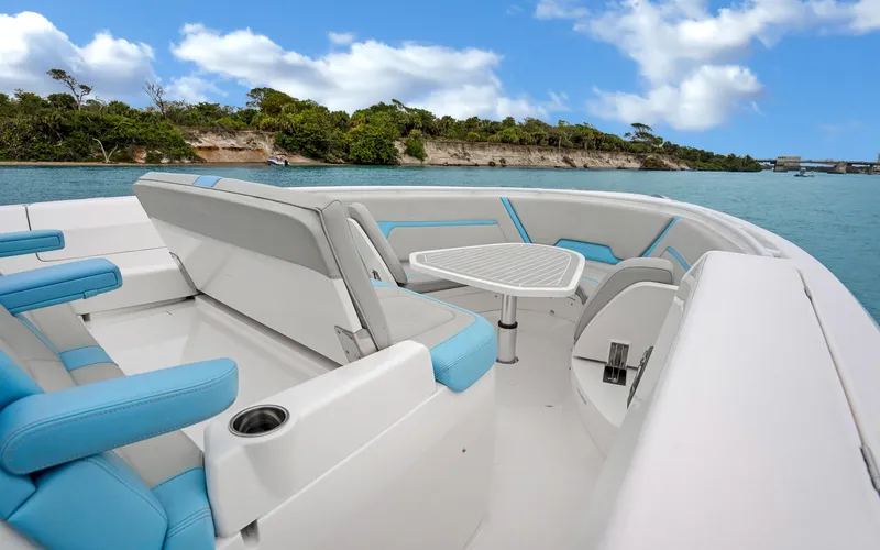 Swell Time Yacht Photos Pics 