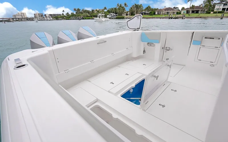 Swell Time Yacht Photos Pics 