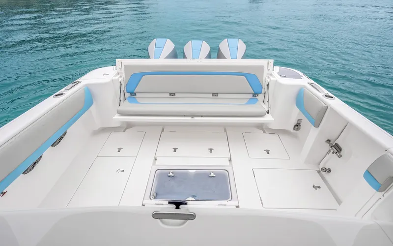 Swell Time Yacht Photos Pics 