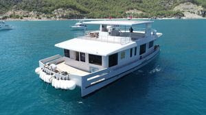 2022 Maison Marine 66 Houseboat- Catamaran