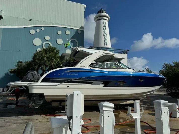 Boys Toys Yacht Photos Pics 