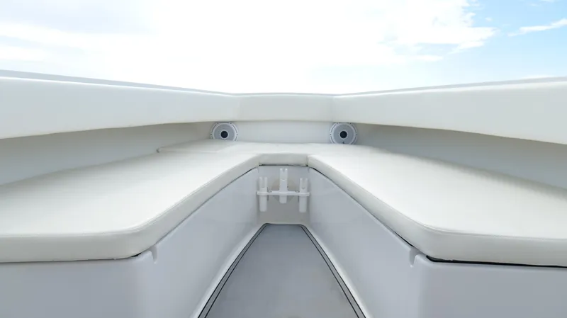 Extremely Clean / Fish Ready Yacht Photos Pics 2004 Jupiter 31 FS boat interior with white seating and clear sky.