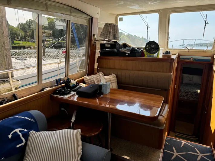 The Edge Yacht Photos Pics 