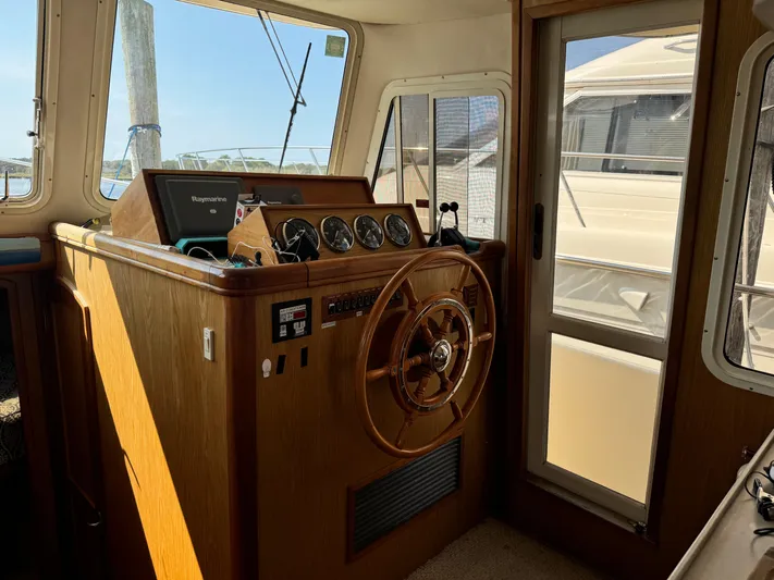 The Edge Yacht Photos Pics 