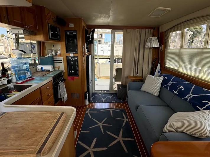 The Edge Yacht Photos Pics 