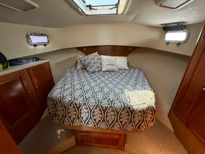 The Edge Yacht Photos Pics 