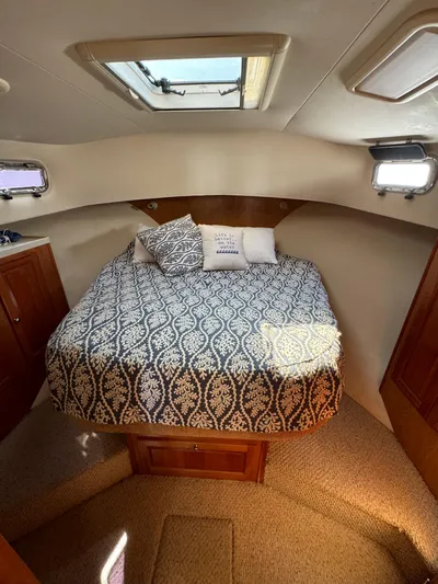 The Edge Yacht Photos Pics 