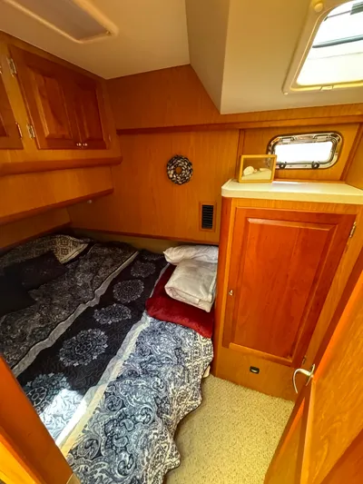 The Edge Yacht Photos Pics 