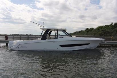 2015 42' Boston Whaler-420 Outrage Fajardo, PR
