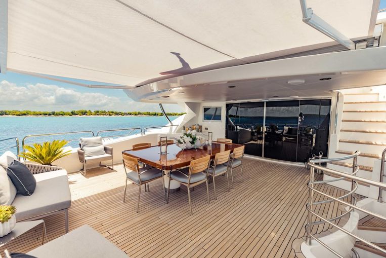 2012-131-5-sunseeker-40-metre-yacht