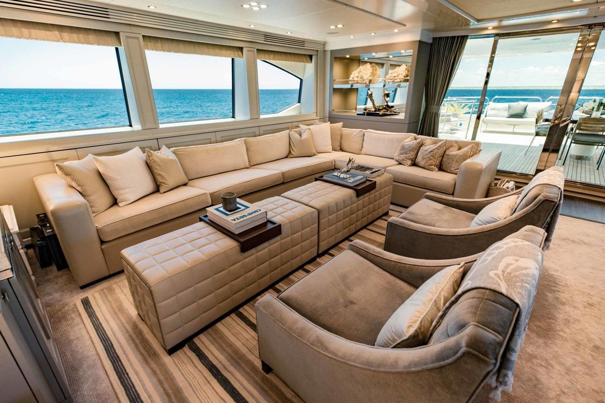 2012 Sunseeker 131 