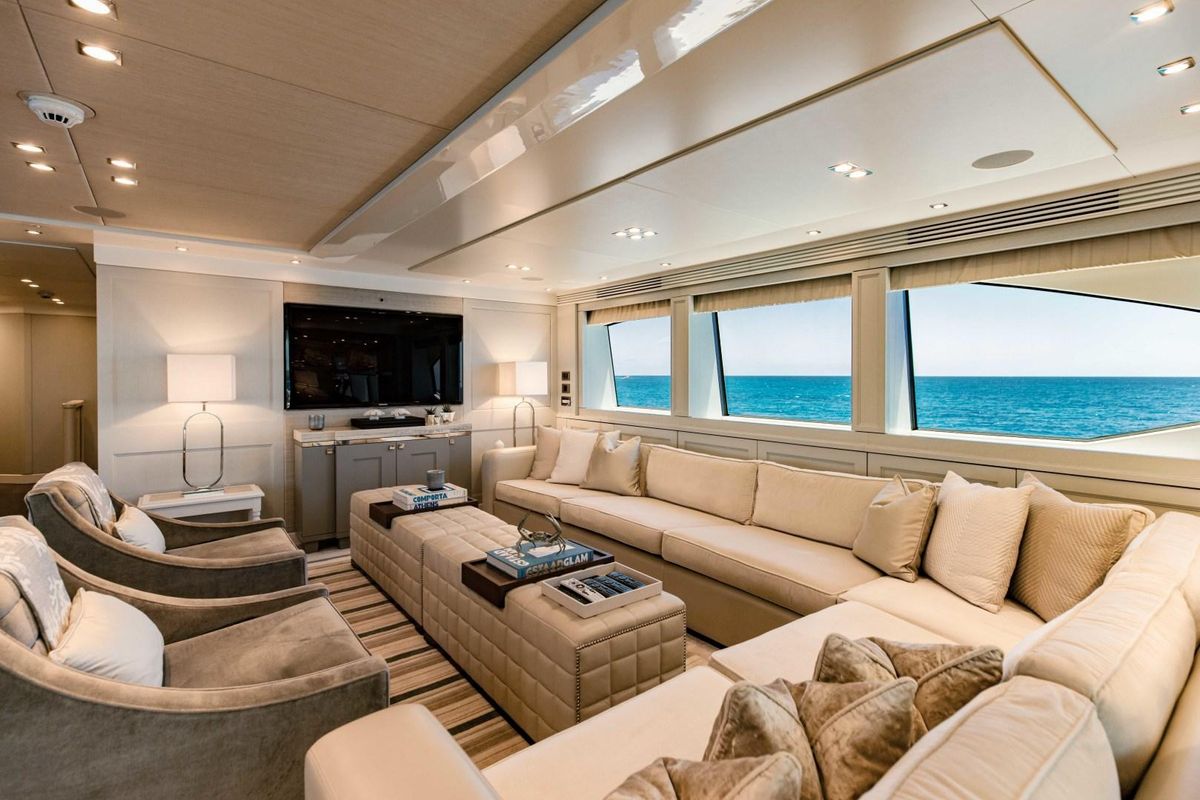 2012 Sunseeker 131 