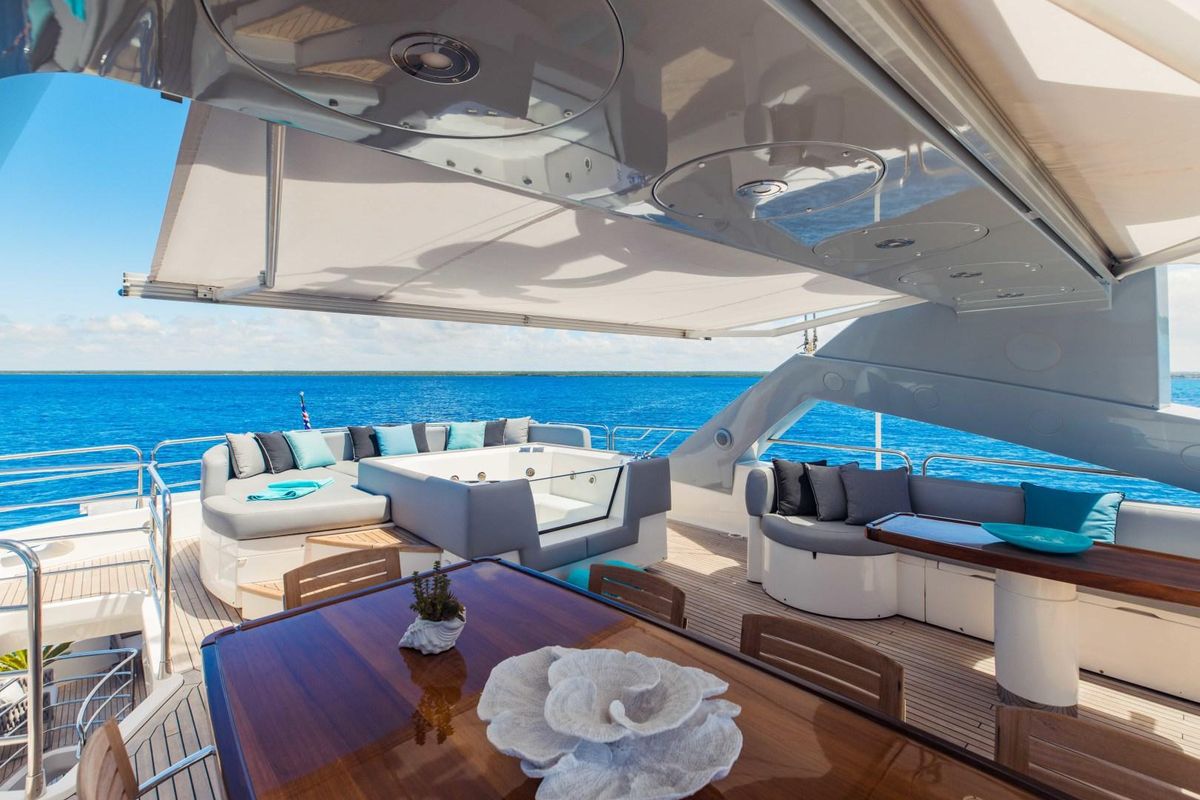 2012 Sunseeker 131 