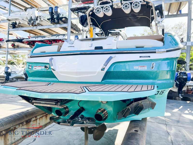 2021 MasterCraft X24