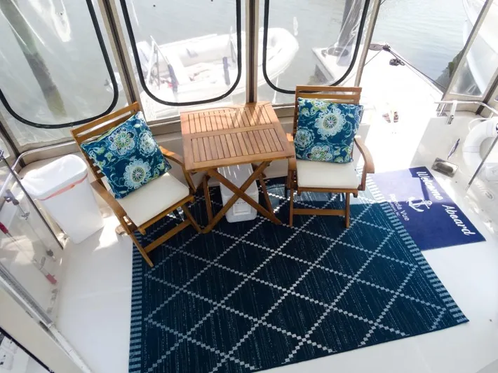 Ronda Vue Yacht Photos Pics 