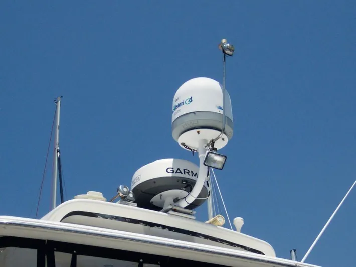 Ronda Vue Yacht Photos Pics 