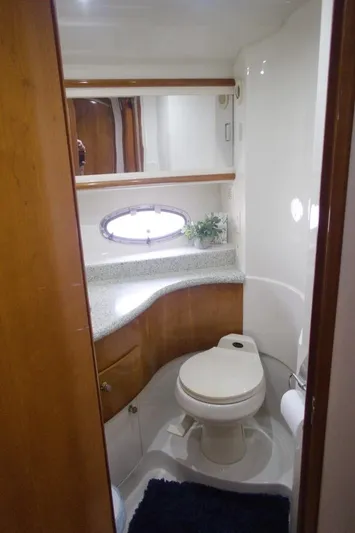 Ronda Vue Yacht Photos Pics 