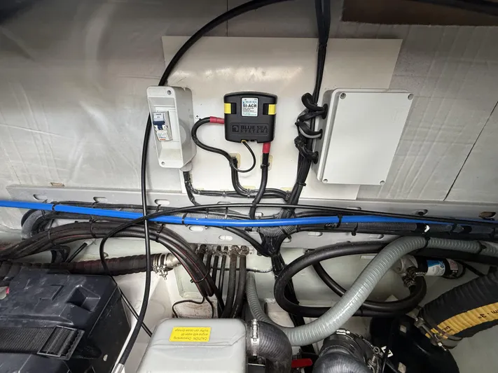 Diastema Yacht Photos Pics Electrical system setup in a 2016 Leopard 44 boat, featuring wiring and components.