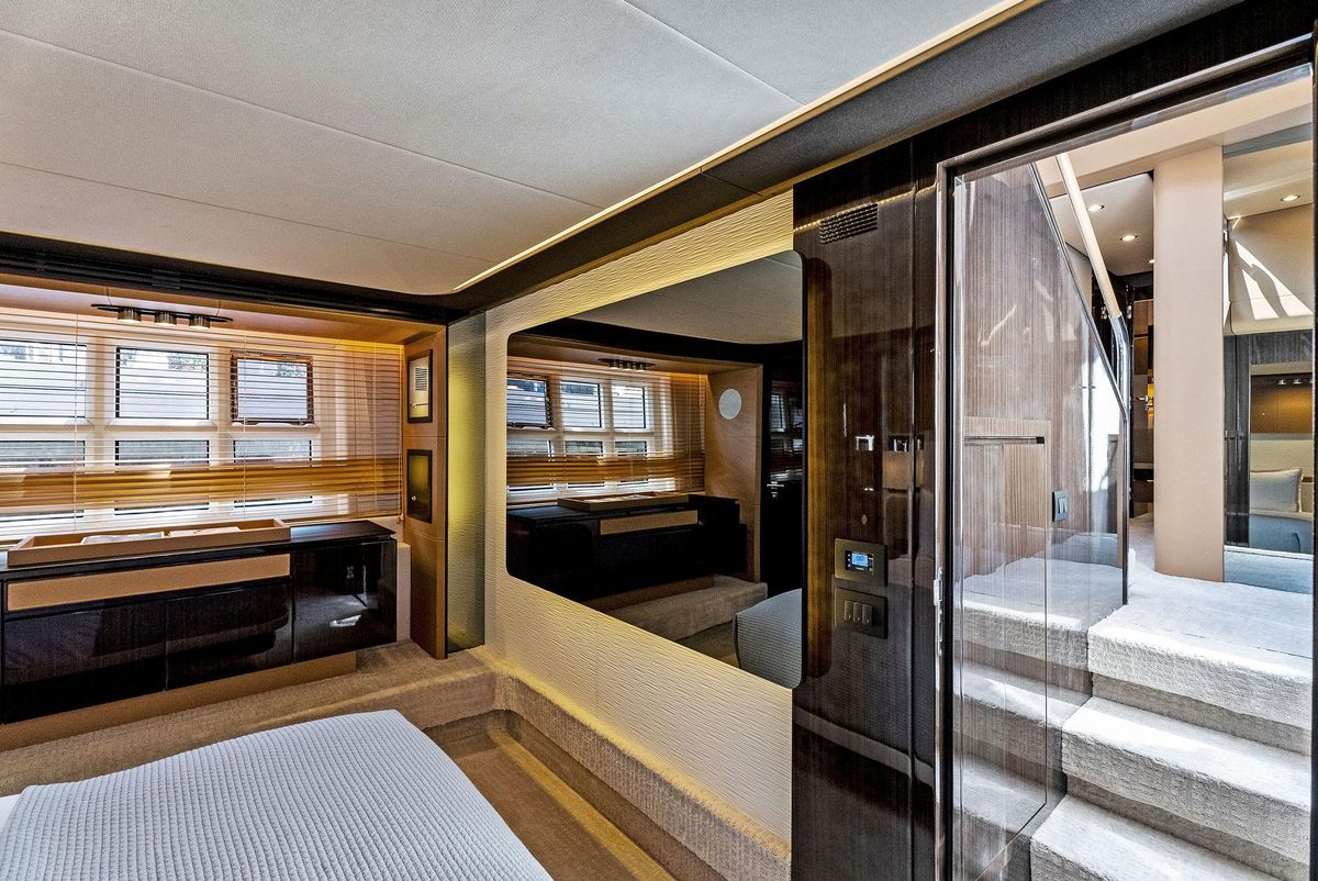 2019 Azimut 77 