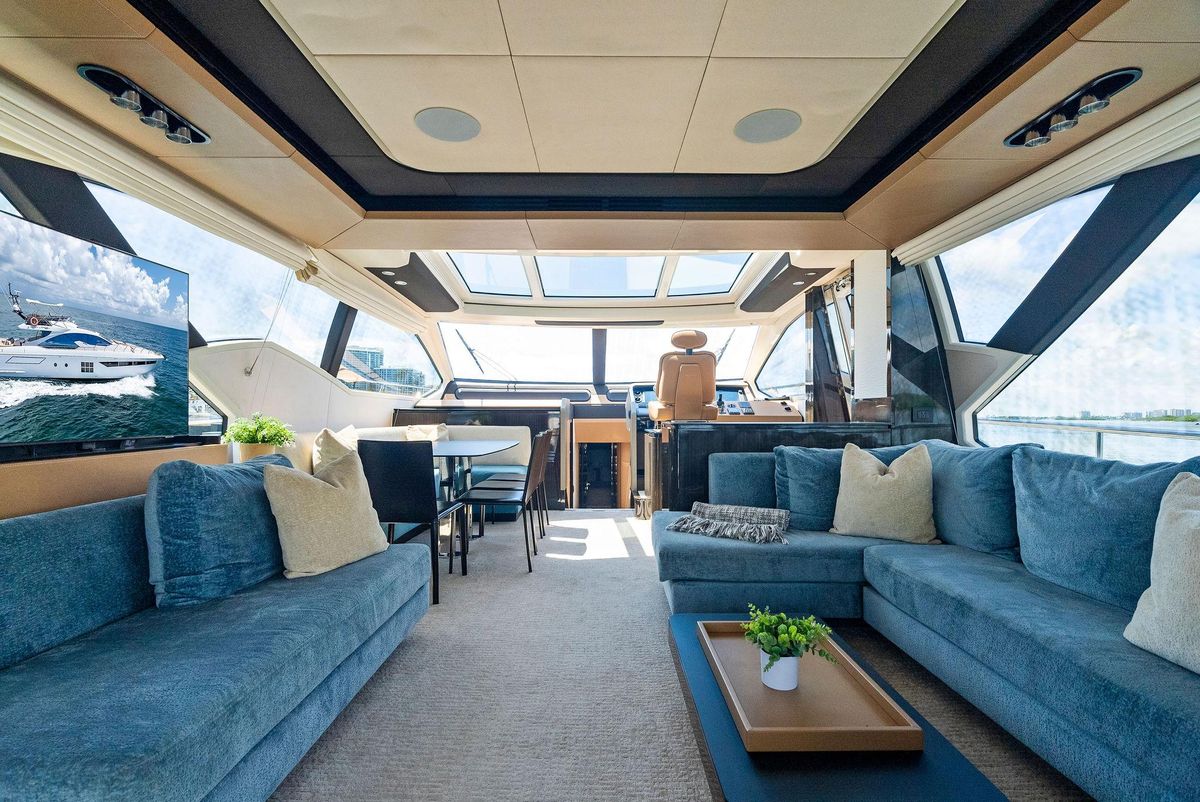 2019 Azimut 77 