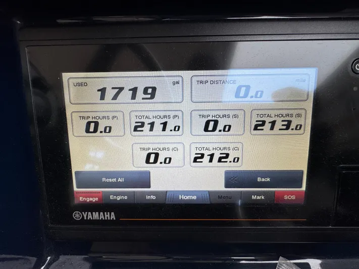  Yacht Photos Pics Yamaha display showing fuel usage and engine hours on a 2019 Pursuit DC 365 Dual Console.