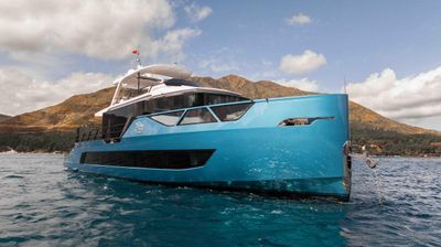 Yacht