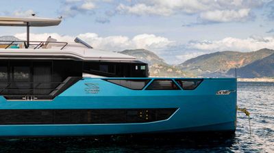 Yacht