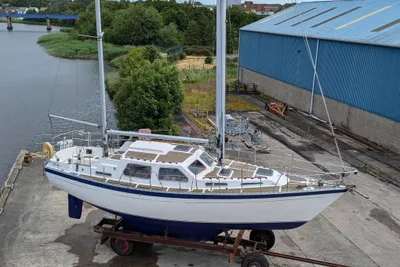 1984 Trident Voyager 38