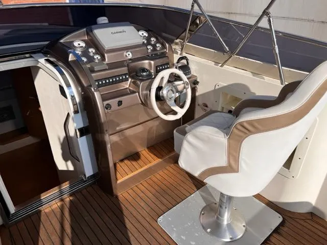 Blue Ice 38 Yacht Photos Pics 