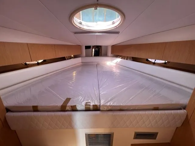 Blue Ice 38 Yacht Photos Pics 