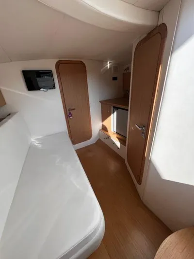 Blue Ice 38 Yacht Photos Pics 