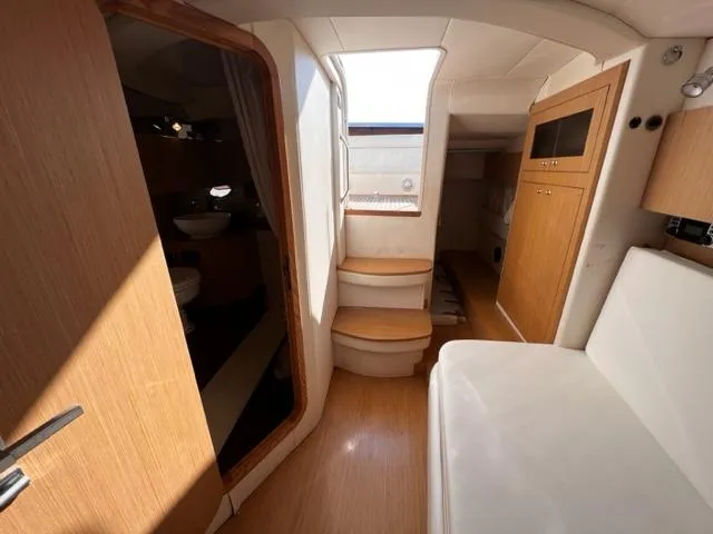 Blue Ice 38 Yacht Photos Pics 