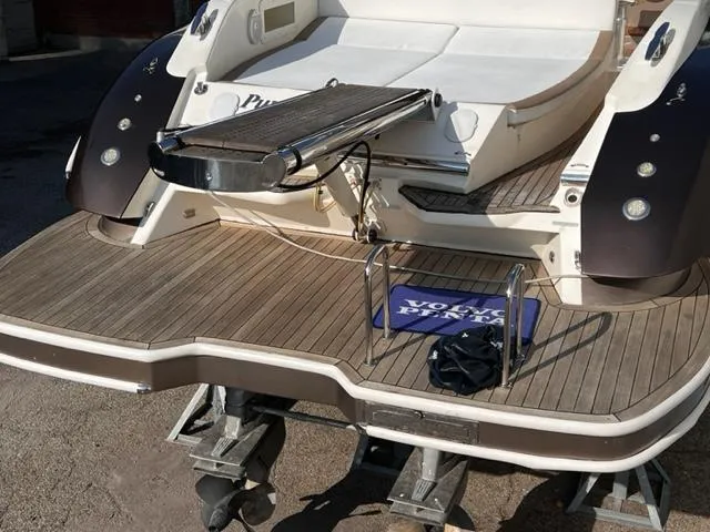 Blue Ice 38 Yacht Photos Pics 