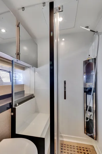 Dances With Waves Yacht Photos Pics 