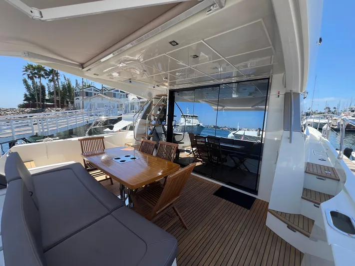 Dances With Waves Yacht Photos Pics 