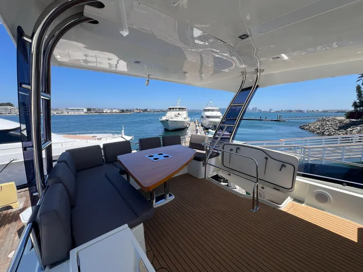 Dances With Waves Yacht Photos Pics 