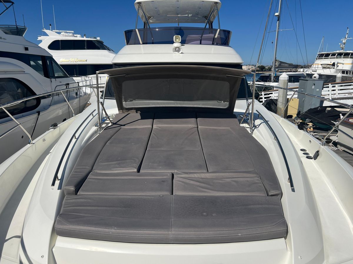 2018 Prestige 56 