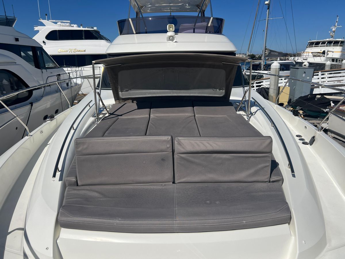 2018 Prestige 56 